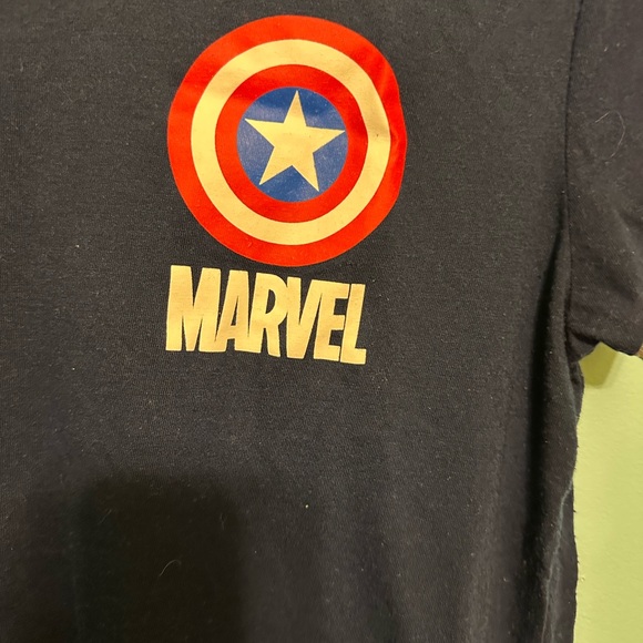 Marvel Captain America Crop Top - Picture 2 of 3